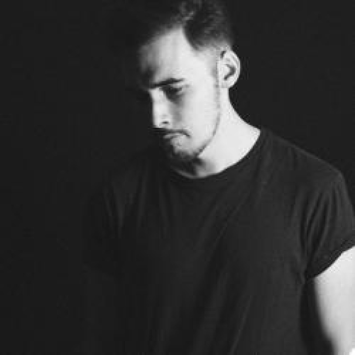 HAPPY HOUR DJ : MARTIN VALLEE