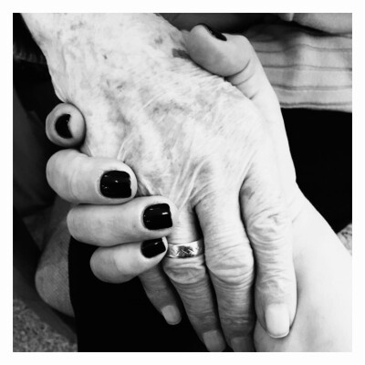 S'OCCUPER DE SES VIEUX ! cover