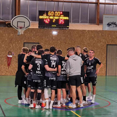 L'INFO SPORT - L'Entente s'impose face à Issy 42-35 cover