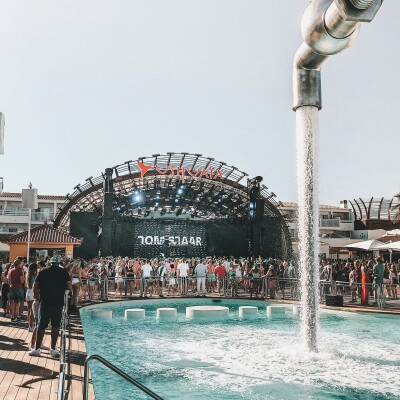 DAVID GUETTA COMMENCE SA SAISON À IBIZA cover