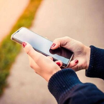 3 applications pour faire des économies en voiture ! cover