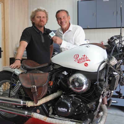 3 - Julien Tétard nous explique comment les conseillers de BNP Paribas lui ont permis de créer le Paintball et son atelier motos cover