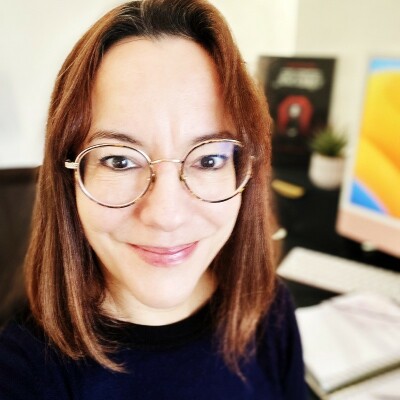 Interview Emilie Mesmin Coach en Ecriture cover