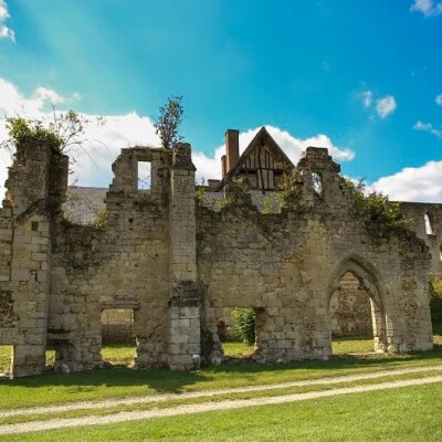 Sur la route des abbayes normandes : un circuit entre randonnée et patrimoine ! cover
