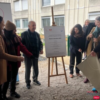 L'INFO DU JOUR - Une aire de jeux pour les enfants au Centre hospitalier de Troyes cover