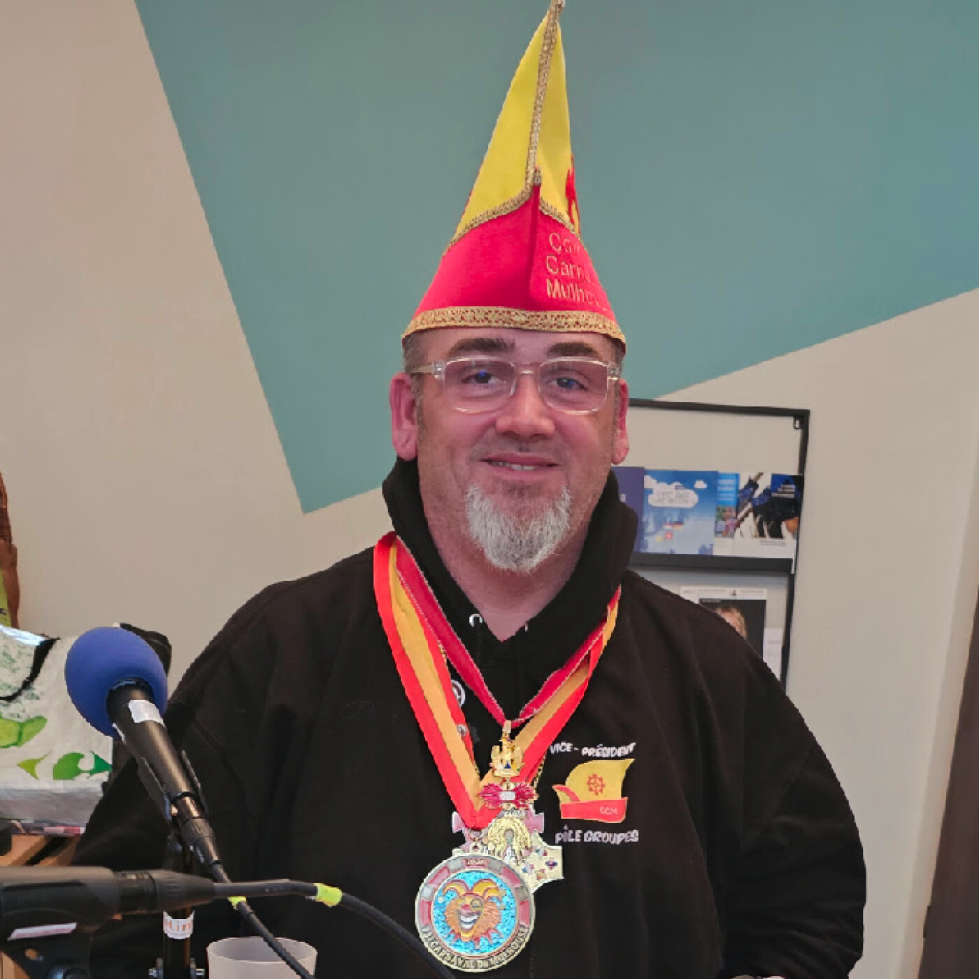 Le carnaval de Mulhouse, ses Gugga Ratscha et son défilé pour 50000 personnes episode artwork