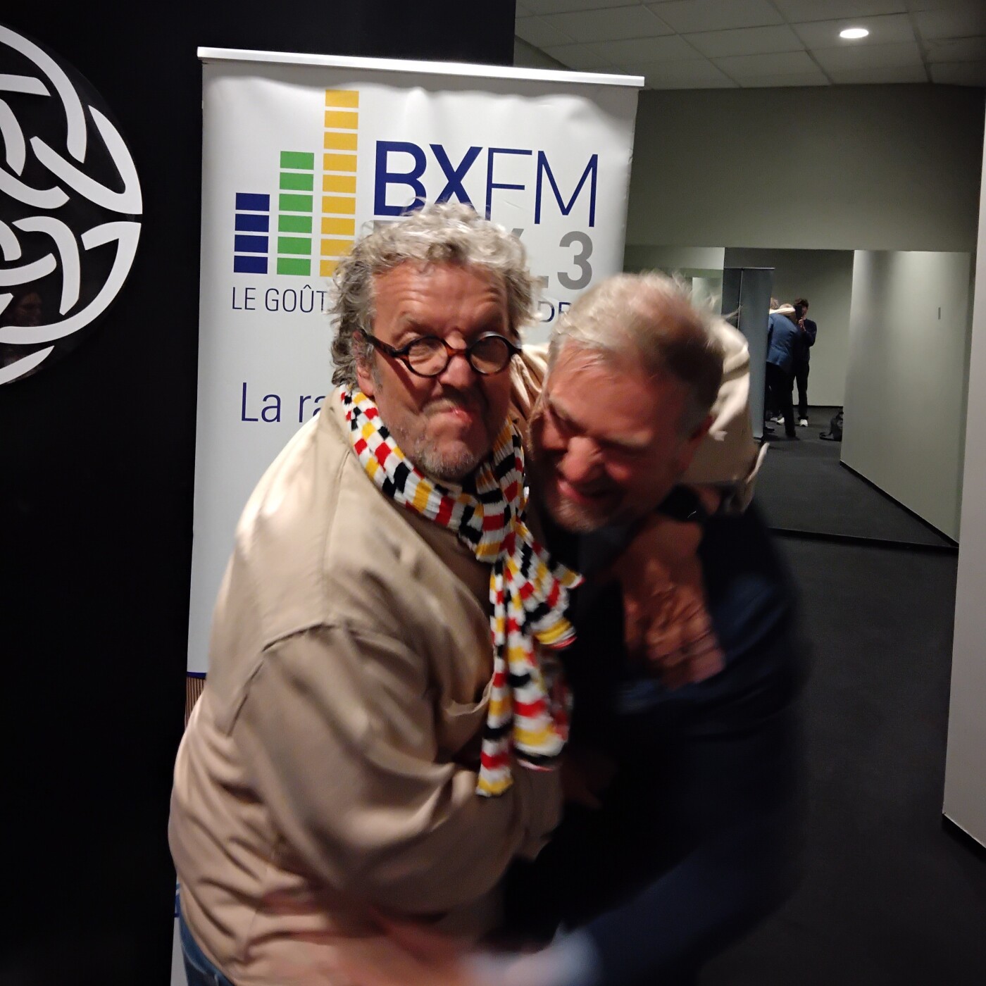 BXFM 104.3 || 100% Bruxelles || 100% Europe