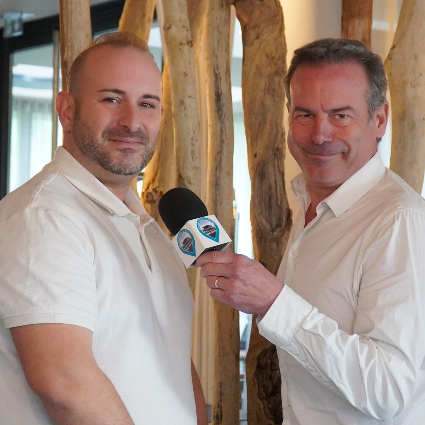 A Gujan-Mestras, Fabien Doutres-Goret qui dirige L'IBIS STYLES, nous présente toutes les prestations proposées dans son hôtel episode artwork