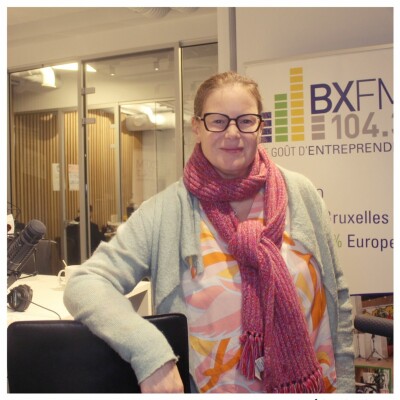 Podcast - Caroline Depuydt - Bien Dans Ma Tête - J'arrête D'en Faire Trop cover