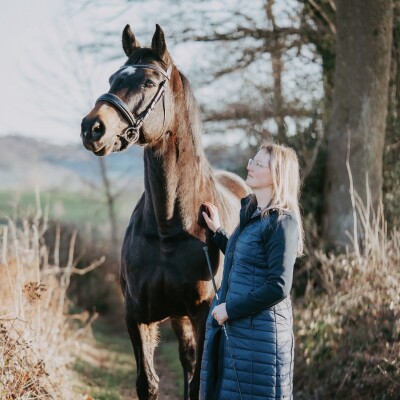 🎙️ Laurie Renotte masseuse equin - son parcours cover