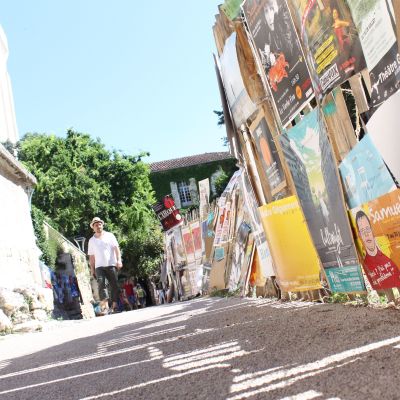 Micro Trottoir - Les Compagnies | Le Festival d'Avignon & Radio Campus cover