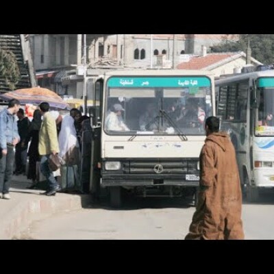 Dans l’Algérie du pétrole et du gaz, la population voyage dans des bus âgés +20 ans : honteux ! cover