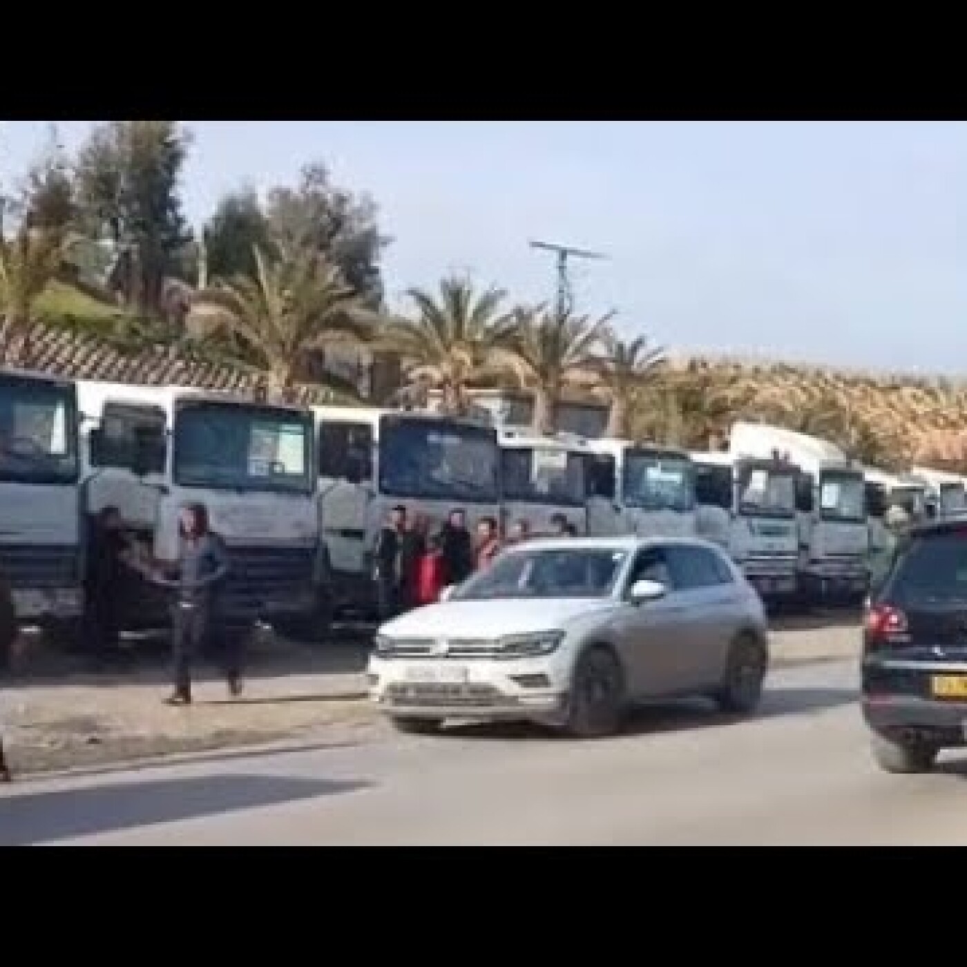 La grève des transporteurs paralyse encore l’Algérie : Monsieur Tebboune,  agissez maintenant ! episode artwork