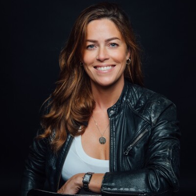 Teasing #36 Jessica Béchu coach thérapeute "J'ai cette conviction intrinsèque d'accompagner les autres" cover