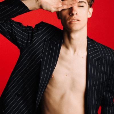 Pierre de Maere présente son nouveau titre "Menteur" cover