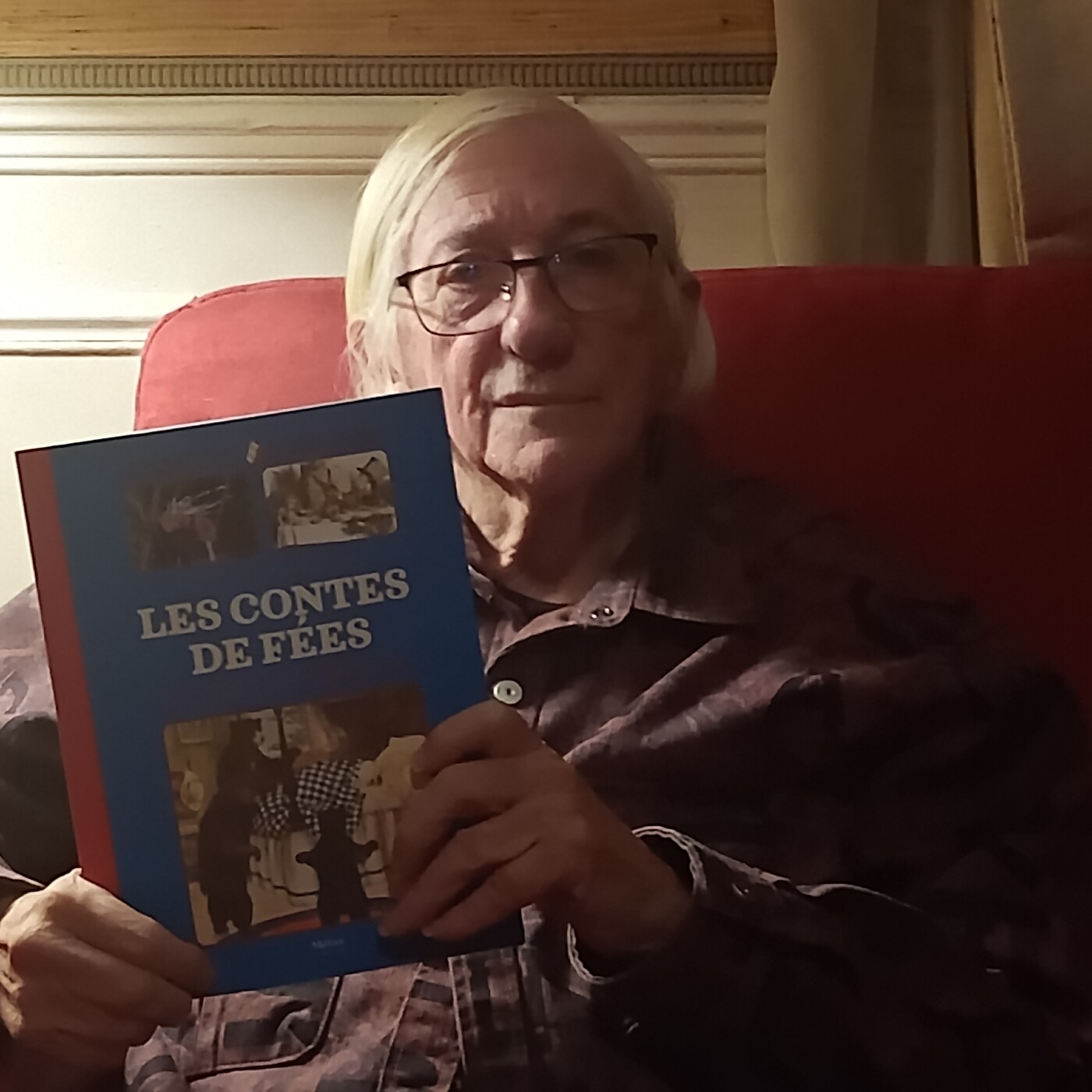 Papiers Nickelés : Jean Paul Gourévtich nous parle des Contes de Fées de notre enfance Papiers Nickelés : Jean Paul Gourévtich nous parle des Contes de Fées de notre enfance