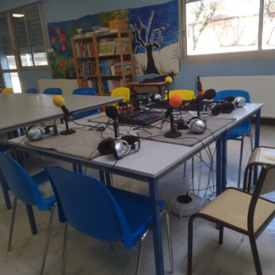 2023.01.20 Différent ou différente ...et alors ! cover