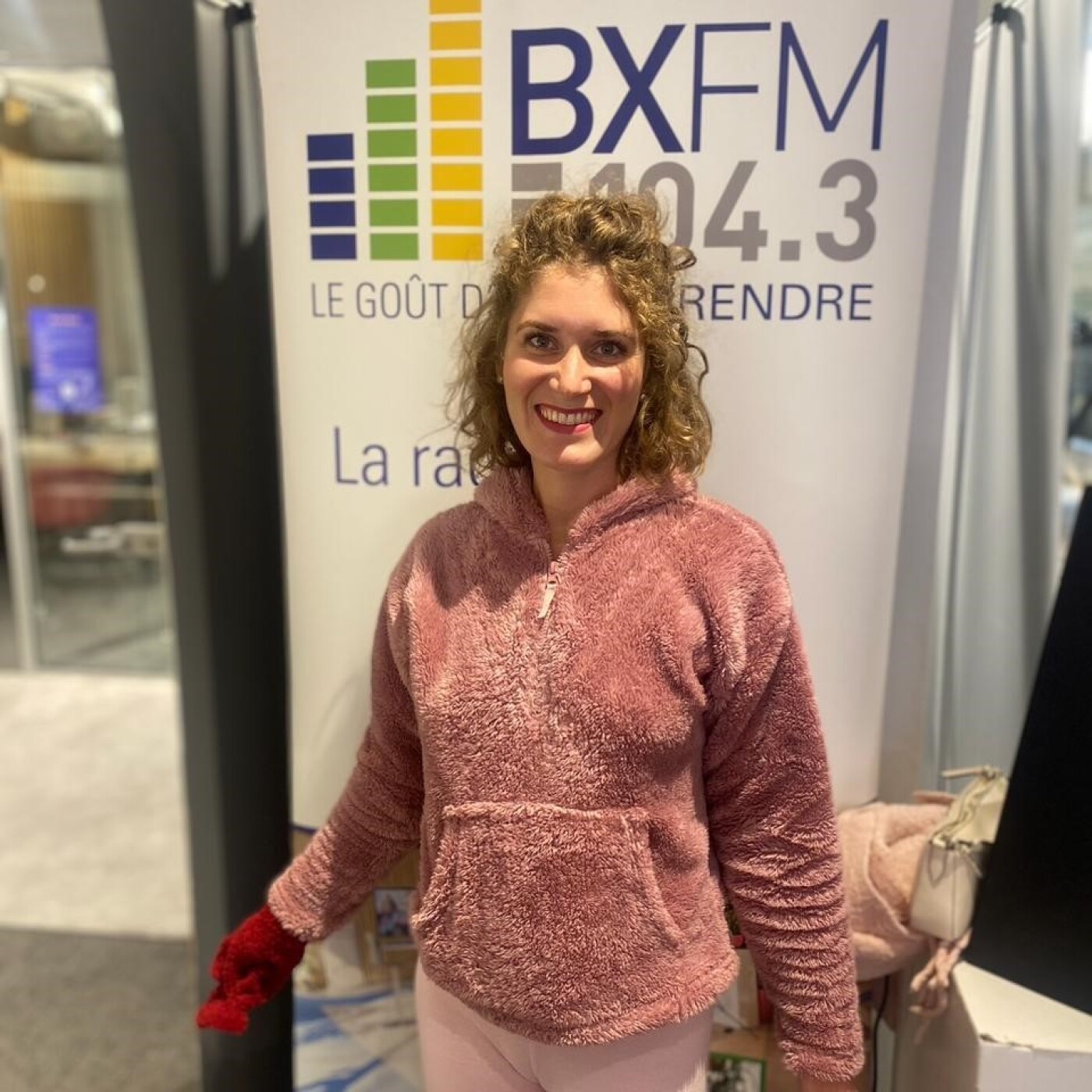 BXFM 104.3 || 100% Bruxelles || 100% Europe