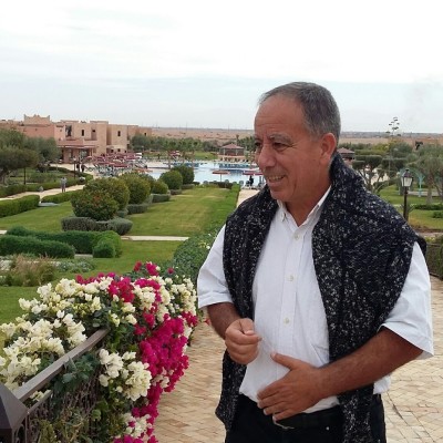 Écrire - Par Rida Lamrini cover