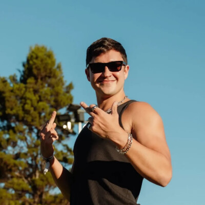 JOHN SUMMIT DÉVOILE LES DATES DE SA TOURNÉE EUROPÉENNE cover