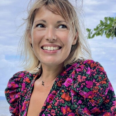 "Le regard des autres ne me définit plus" Anaïs Laurent cover