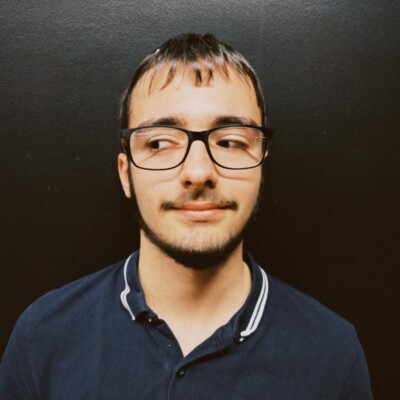 Luca. “Je m’appelle 16 ans, et j’ai Luca.” cover