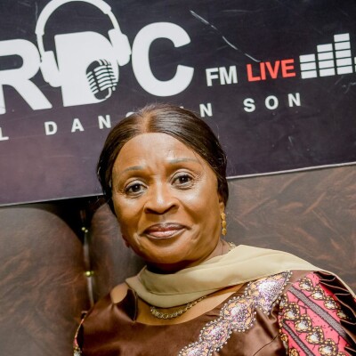 Du traditionnel au Numérique : L'évolution du journalisme féminin selon Christiane Ekambo cover