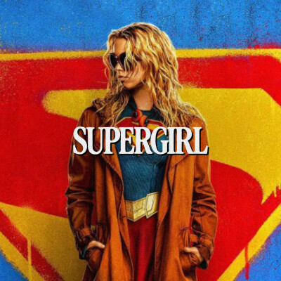 SUPERGIRL - La critique cover