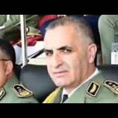 Tout ce que Nacer El Djen savait et faisait avant de devenir un fugitif pas... comme les autres cover