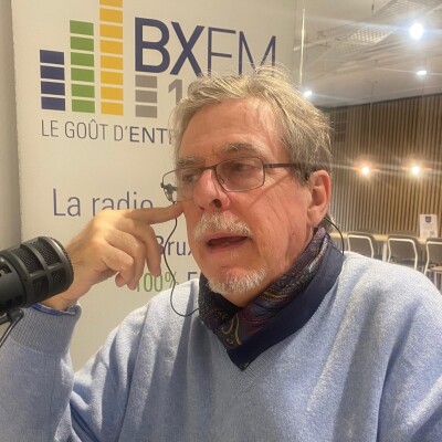 Podcast Paul Grosjean - Entre murs et jardins - Mireille Roobaert - Editions aparté cover