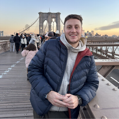 S'expatrier à Toronton, l'expérience de Hugues cover