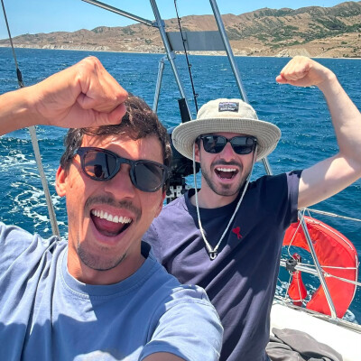 Café Cockpit  #3: Vivre autrement, par Arno & Val - Sailing Caribea cover