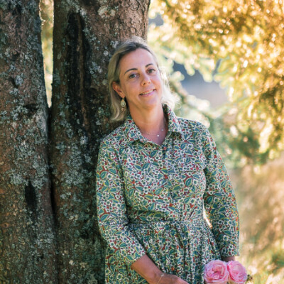 Johanna Dermi, une apicultrice des émotions cover