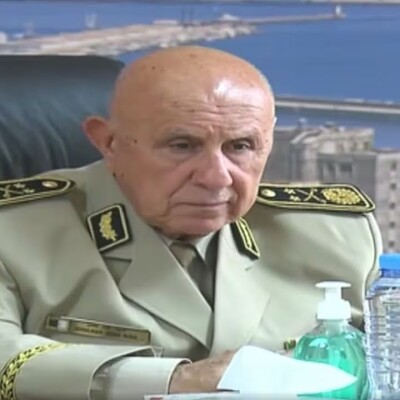 Le général Fethi Moussaoui remplace Mhenna Djebbar à la DDSE : les vrais dessous d’un changement cover