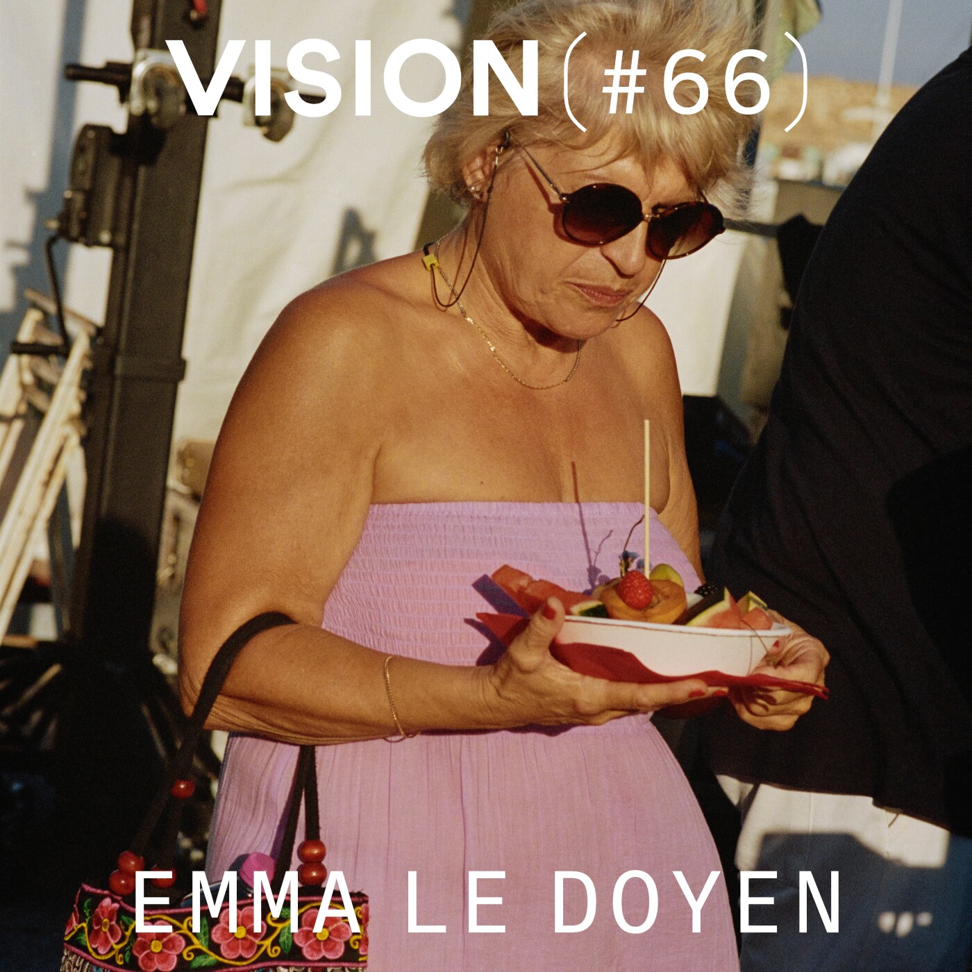 VISION #66 â EMMA LE DOYEN | « J'ai un rapport trĂšs primaire Ă l'idĂ©e de la sauvegarde : si je capture, je sauve »
