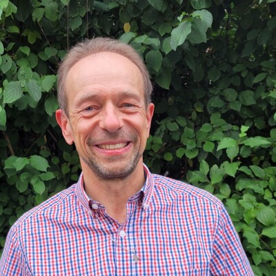 Eric Mattheuws: C'est une fête que le pape vienne à Louvain-la-Neuve cover