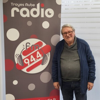 NUMÉRO 10 - Carlos Cassis pour les 125 ans du football troyen et les 100 ans du stade de l'Aube cover