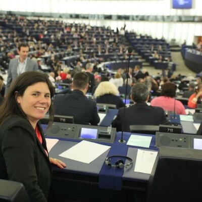 Les panama papers vus par les jeunes! Décryptage avec Virginie Rozière eurodéputée française cover