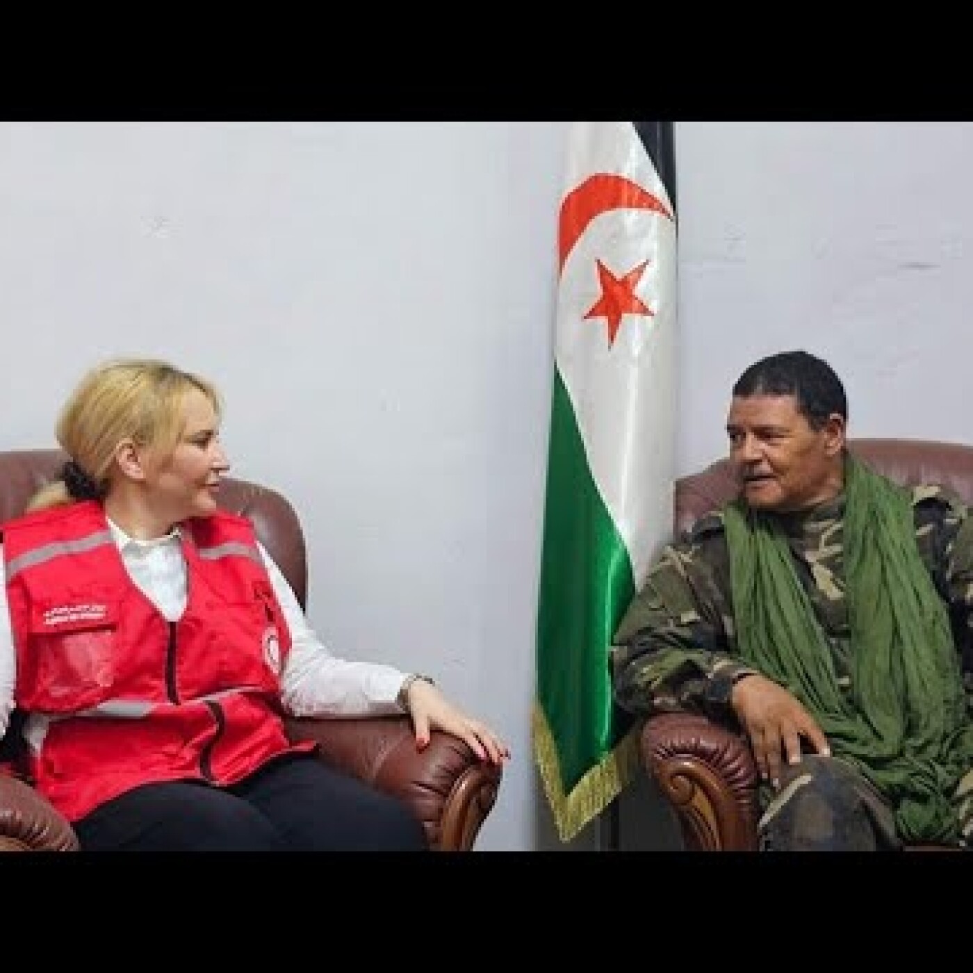 L'aide destinée aux camps de réfugiés de Tindouf détournée : le scandale caché de Miss Ibtissem episode artwork