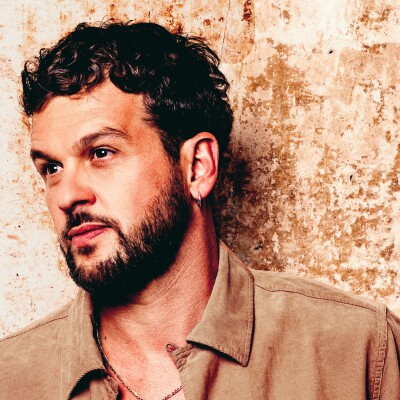 Rencontre avec Claudio Capéo : retour sur son nouvel album ! cover