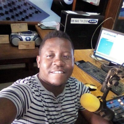 SPÉCIAL REVEILLON BONNE ANNÉE 2025 cover