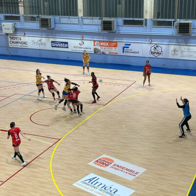 L'INFO SPORT - Sainte-Maure Troyes s'impose face à Saint-Amand 32-27 cover