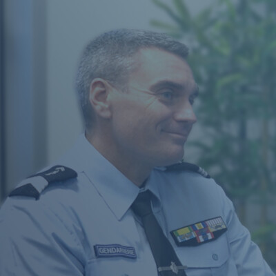 Episode 4 - Refus d'obtempérer, blessure, handicap, l’adjudant Mickaël MATHEY témoigne. cover