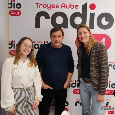 JE ME LIGUE - L’opération Mars Bleu cover