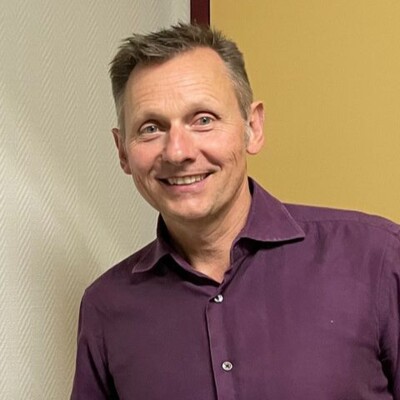 « Eradiquer l’extrême pauvreté » grâce aux parrainages, avec Christian Willi de Compassion cover