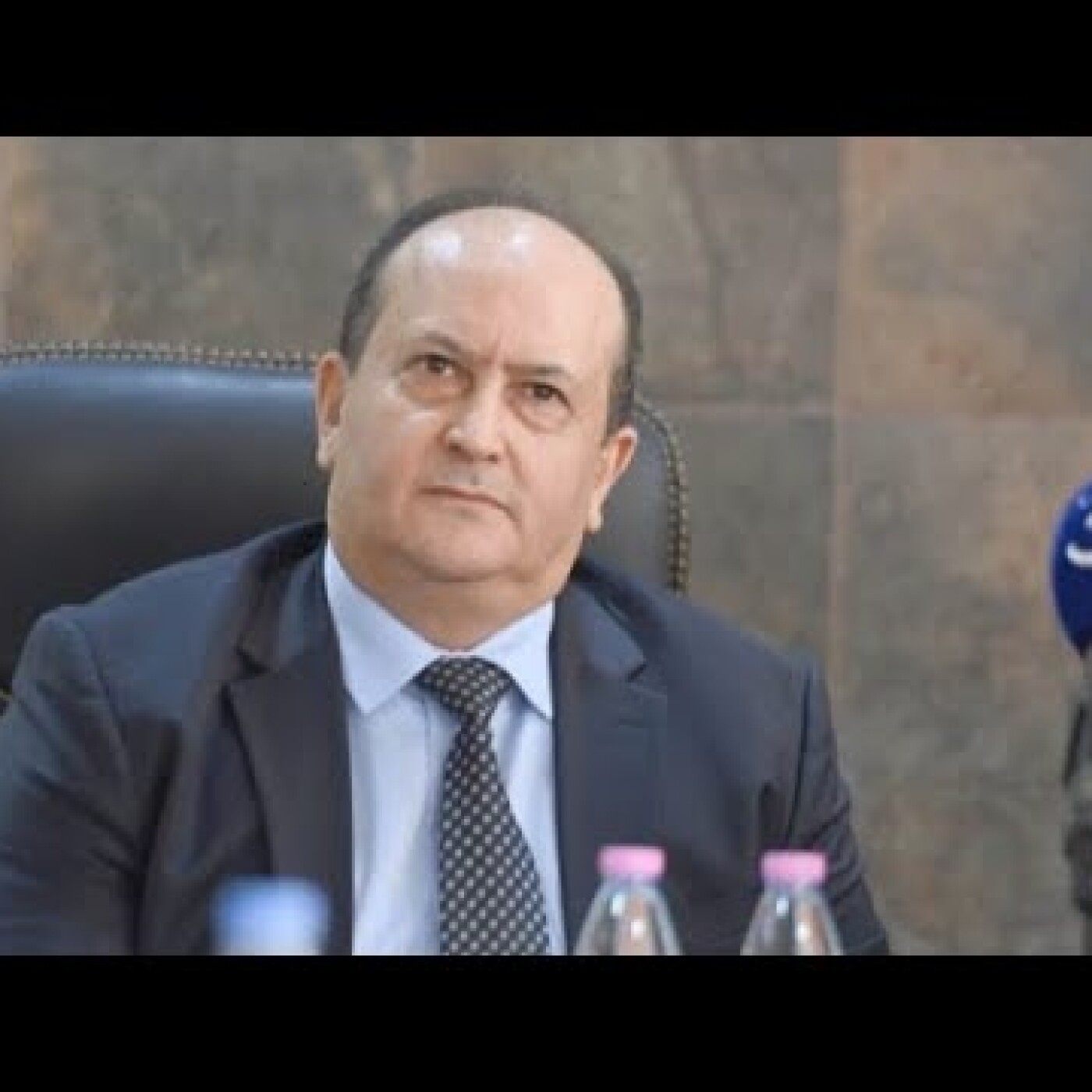 Premier-ministre du jour au lendemain : l’incroyable histoire de l’ascension de Sifi Ghreib episode artwork