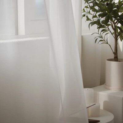 Minimalisme : Vivre avec Simplicité et Focaliser sur l'Essentiel cover