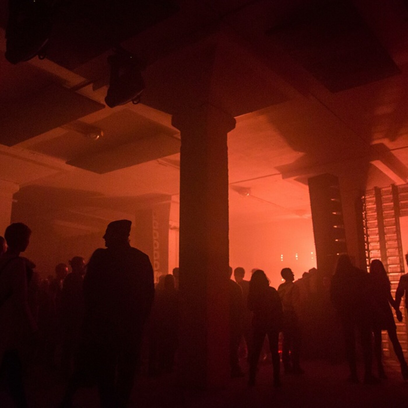 FG MUSIC STORY LES FOIS OÙ LA MUSIQUE, L’ÉLECTRO ONT ACCOMPAGNÉ L’HISTOIRE : ET MARGARET THATCHER CRÉA… LES RAVES PARTIES