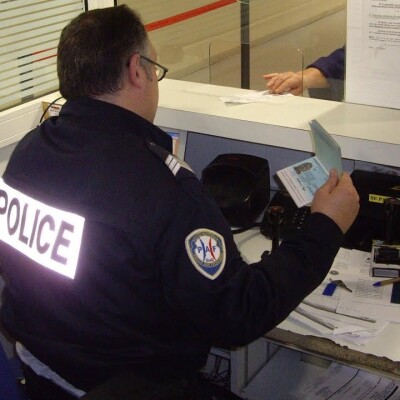 Interdiction d’accès en France contre les dirigeants Algériens : voici comment ça va se passer cover