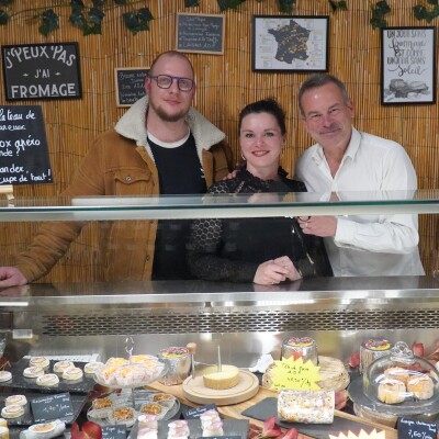Depuis Le Teich, Thomas et Aurélie nous présentent leur Boucherie-Charcuterie, Fromagerie et Epicerie Fine Chez Toto & Nini cover